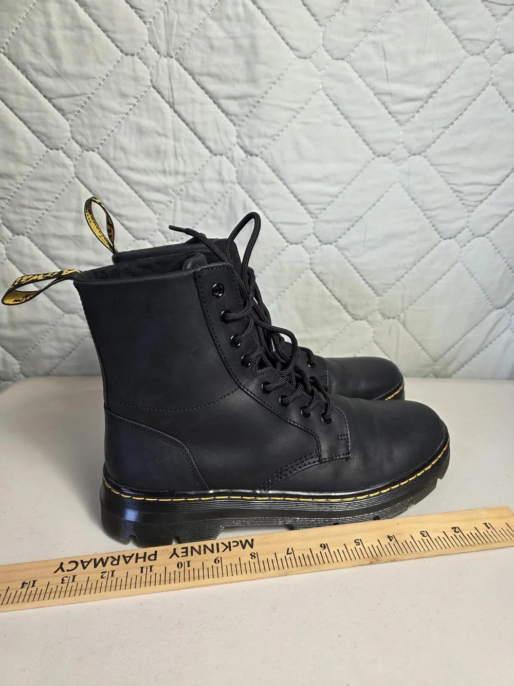 Dr. Martens Men’s Black Leather Combat Ankle Boots Lace-Up Round Toe AW004 Sz 10